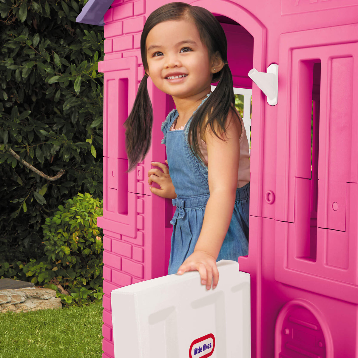 Cape Cottage Playhouse™ - Pink